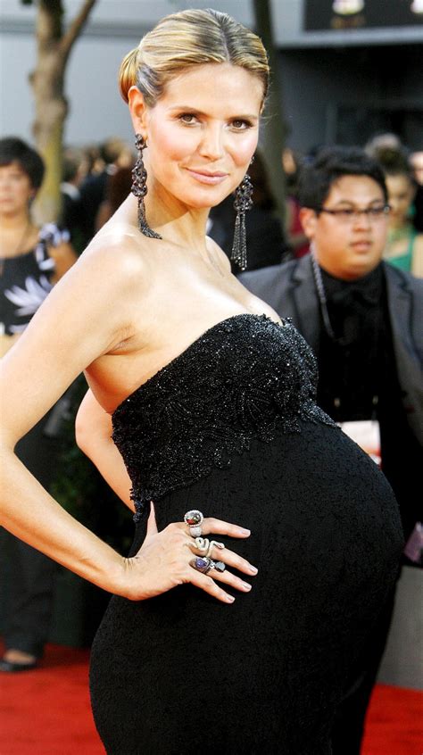 Emmy Awards Pregnant Stars Show Baby Bumps In Cute Pics