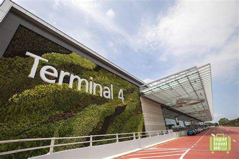 Get flight status, travel guides, shopping and dining tips, and more! Guide To Changi Airport Terminal 4 | SUPERTRAVELME.com