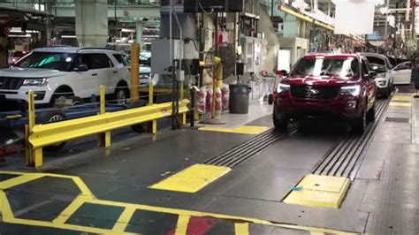 Ford Launches 1b Investment In Chicago Plants Fueling 500 Jobs And