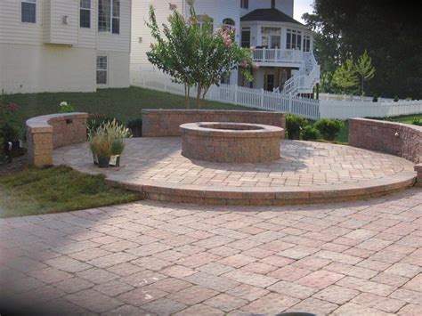 This pattern is done by putting all of the bricks horizontally or vertically. Patio: Brick Patio In The Living Room With A Table And ...