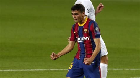 Pedri prefers to play with right foot. FC Barcelona vs Ferencvaros: Pedri, debut y gol en Champions con 17 años: "He cumplido el sueño ...