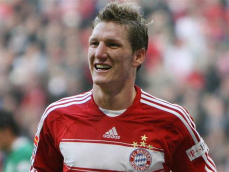 At the age of 16, schweinsteiger already joined the reserve team of bayern munich thanks to his talent and dedication. Bastian Schweinsteiger Photos,Biography and Profile | Sports Club Blog