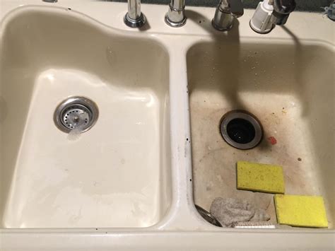 To Polish An Old Porcelain Sink Clean Your Old Porcelain Sink Tub W