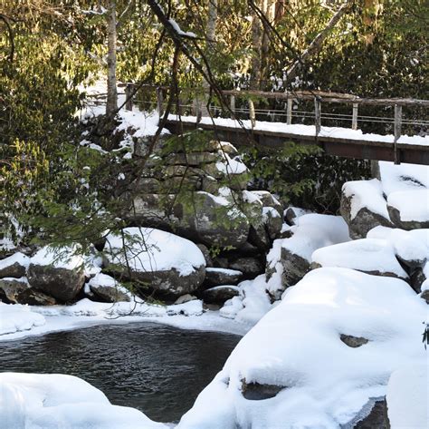 A Winter Hike In The Smokies Has Some Of The Most Beautiful Views