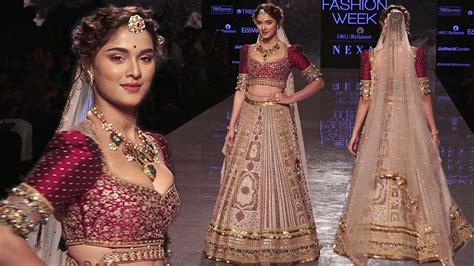 Unrecogised Saiee Manjrekar L00ks Stunning In Bridal Gown On Ramp Walk Lakme Fashion Week 2020