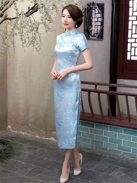 I'm flying out again 6/3 to shanghai and want to try to get my custom cheongsam during this trip for my august wedding. 4 Colors Printed Split-side Long Cheongsam in 2020 | Asian ...