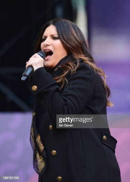 Laura Pausini In Concert Photos And Premium High Res Pictures Getty