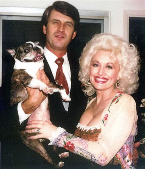 Dolly Parton And Carl Dean A Timeline Of Their 57 Year Relationship