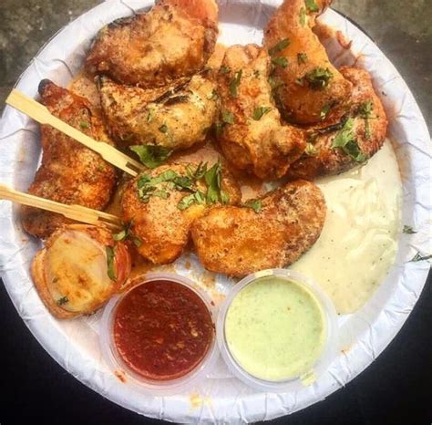What are the best places to eat momos in Delhi? - Quora
