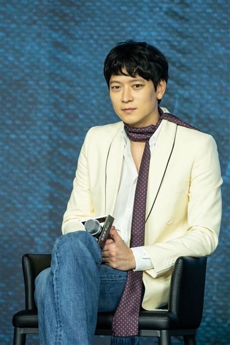 » kang dong won » profile, biography, awards, picture and other info of all korean actors and actresses. Kang Dong Won Addresses Harsh Criticism of His Appearance ...