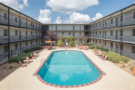 One bedroom apartments baton rouge. The Bradshaw Apartments - Baton Rouge, LA | Apartments.com