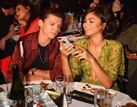 tom holland and zendaya premiere adorable spider man homecoming clip at mtv movie awards