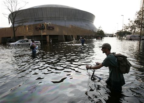 Houston Evokes Memories Of Hurricane Katrina Aftermath The Columbian