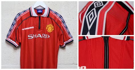 Great selection of vintage and retro man utd shirts and kit featuring home, away, training, player issue plus lots of great clearance deals on the red devils current and classic ranges. 10 Best Premier League Kits In History By Classic Football ...
