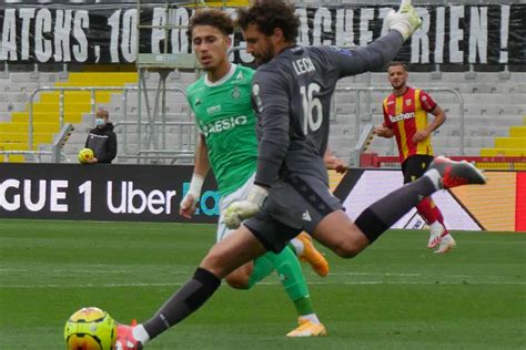 Rc lens v saint etienne. Lens - saint-étienne La victoire du RC Lens face à... Shotoe