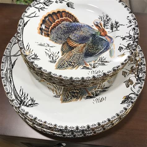 222 Fifth Golden Hill Gold Turkey Thanksgiving Dinner Plates Set 4~new