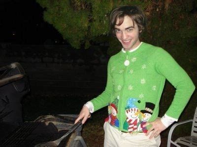Robert pattinson has been meme'd constantly since twilight came out in 2008 and he shot to robert pattinson at the go campaign's 13th annual go gala at neuehouse hollywood on nov. The stories behind every one of the cursed Robert ...