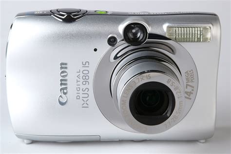 Canon Ixus 980is Digital Camera Review