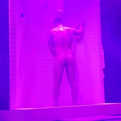 Vinny Guadagnino Shows His Bare ASS ThisVid