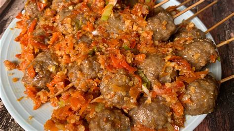 Berikut ini ada rekomendasi resep bakso mercon isi cabai yang pedasnya bikin nafsu makan menjadi bertambah! Resep Bakso Goreng Mercon !! - YouTube
