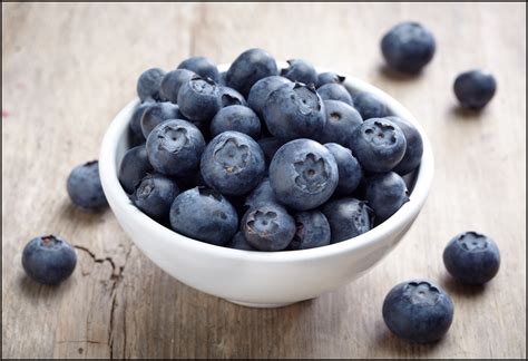 21 oz (620 ml) can blueberry pie filling = 2 1/3 cups. Fun Facts of Blueberries - Serving Joy