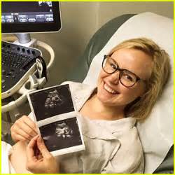 Alison Pill Is Pregnant Expecting Baby Girl With Joshua Leonard Alison Pill Joshua Leonard