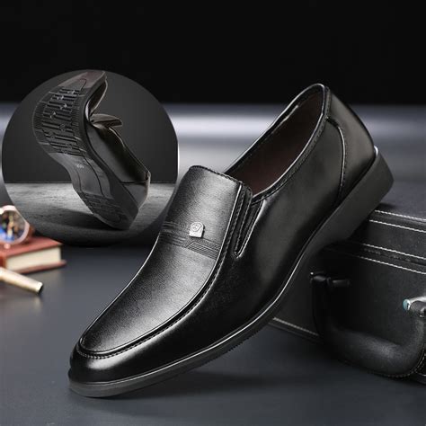 #sepertinya juga hina lelaki ini. size 38-45 Men's Formal Leather Shoes Kasut kulit lelaki ...