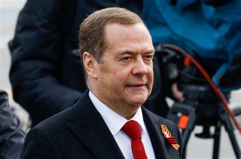 Qu C T N I B T Ng Dmitry Medvedev Ti T L Quan I M C A Nga