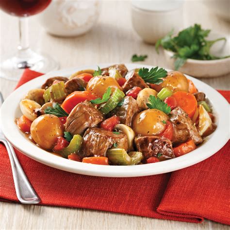 Mijoté de boeuf aux légumes et pommes de terre parisiennes à la