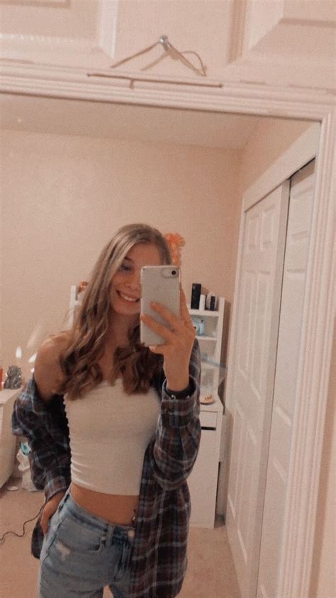 brookehilgardner vsco in 2021 pretty girls selfies blonde girl selfie teenage girl photography