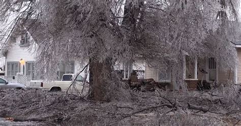 Massive Midwest Ice Storm Leaves Thousands Without Power