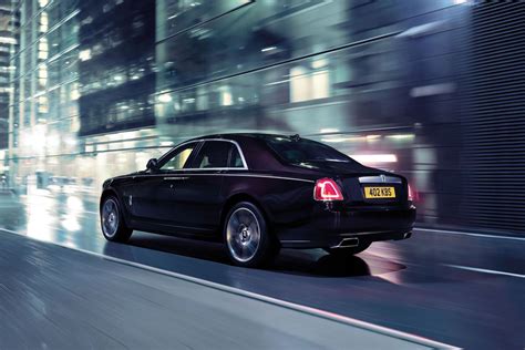 Ghost v 6.6 l top competitors are. Rolls Royce Ghost V-Specification: 30 caballos más para la ...