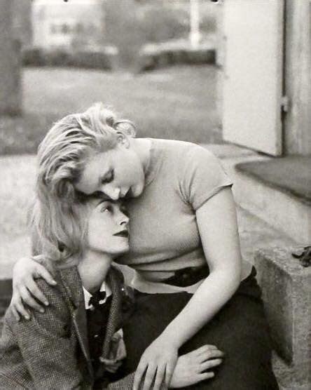 Man Ray Nusch Éluard And Sonia Mossé 1936 Lesbian Love Vintage Lesbian Cute Lesbian Couples