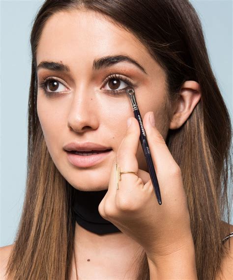 Heres Now To Make Your Eyes Look Bigger With The Best Makeup Tips