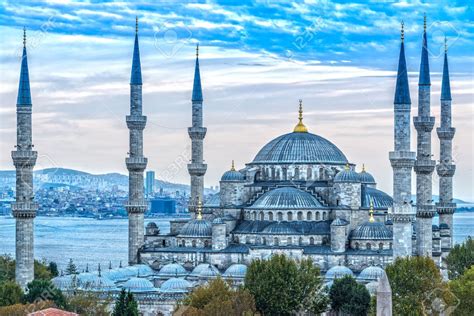 Istanbul sebuah bandar moden yang sangat bersih dan teratur menjadi tarikan pelancung daripada berbagai negara. TOP 18+ Tempat Menarik di Turki Sangat Unik Dan Cantik ...