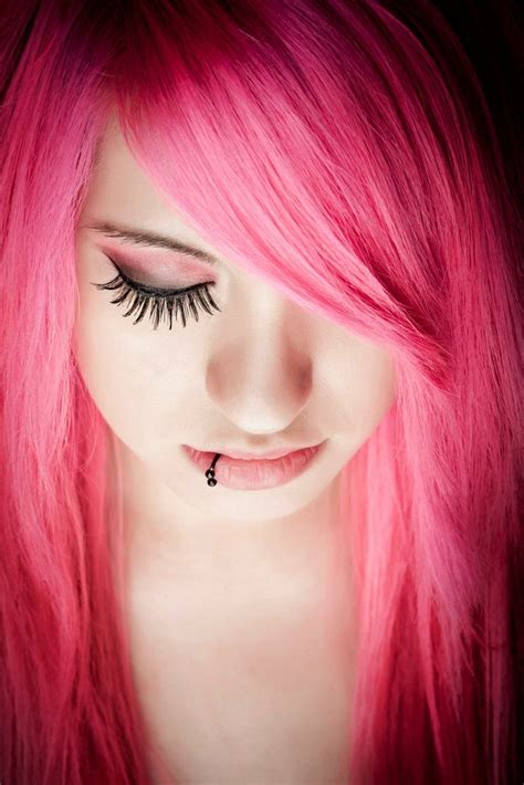 Pink Hair Its Brave And Bold And Sexyy Pelo De Color Rosa Pelo De Color Chicas Emo