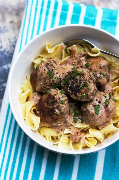 Every person and country has comfort foods, the dishes that transport you to your childhood and evoke warm memories. Amanda k. by the Bay: Comfort Food Monday: Swedish Meatballs