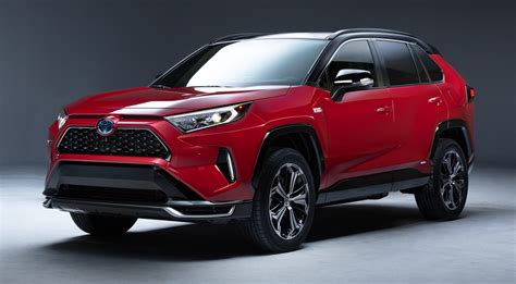 The toyota rav4 was redesigned for the 2019 model year. Toyota RAV4 hybride rechargeable 2020 : première photo ...