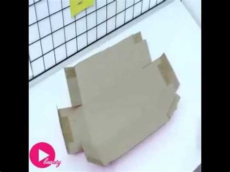 Rumah kardus sederhana untuk hiasan meja. Cara membuat rumah boneka dari kardus bekas - YouTube