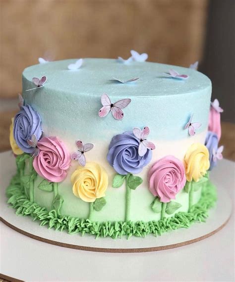 Pin By Kelly Tetting On Cakes And Cupcakes Cake Decorating Designs