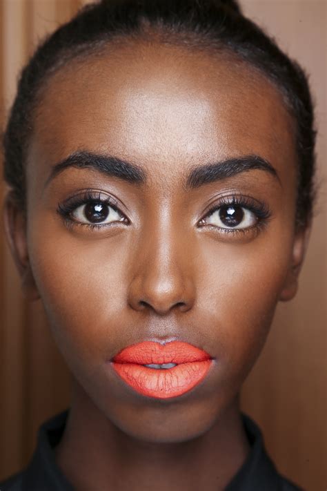 What Color Lipstick To Wear With Orange