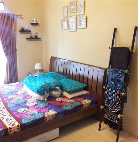 Selama dinding kamar nggak berbatasan langsung dengan kamar mandi, kamu boleh. Terbaru 46+ Dekorasi Kamar Tidur Lesehan Minimalis ...