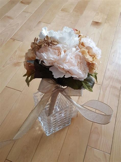 Alibaba.com offers 4,201 wedding bouquets hydrangeas products. Peach White Gold accent bouquet perfect for fall wedding ...