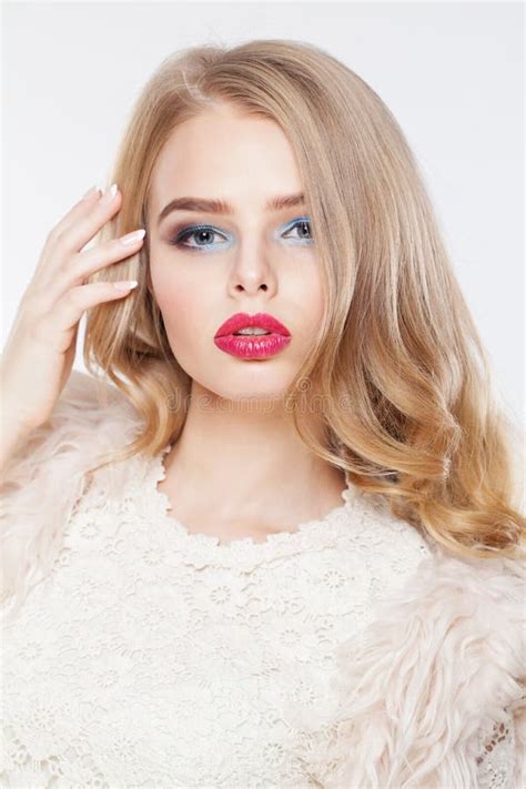 Beautiful Blonde Woman With Red Lips Makeup Stock Image Image Of Attractive Girl 147743141