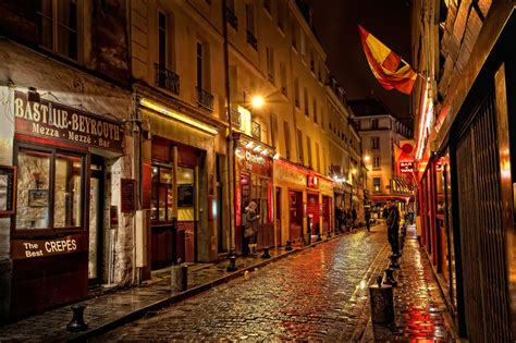 Rue De Lappe Near Place De La Bastille The Smallest Street With The
