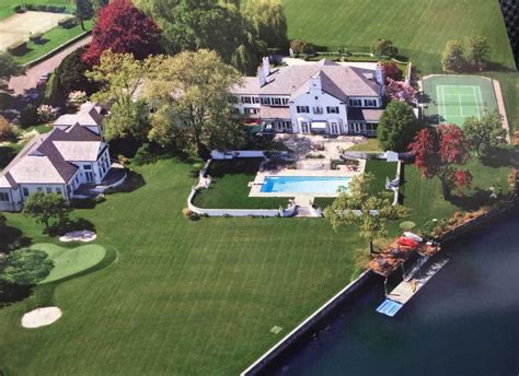 Donald Trumps First Mansion For Sale For 54m Photos Wtop News