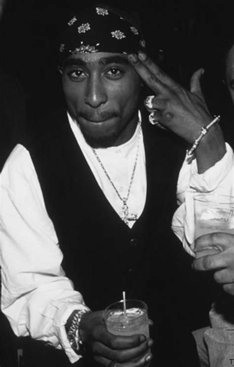 Tupac Photos Tupac Pictures 2pac Pics Tupac Wallpaper Rap Wallpaper