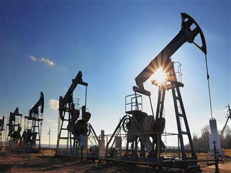.والاقتصادية النفط والغاز وأسعار الوقود بيانات الاقتصاد الكلي إنفاق المستهلكين التضخم الصادرات والواردات أسعار السلع الغذائية السلع غير الغذائية السلع الانشائية. أسعار النفط تتراجع بفعل تأثير زيادة الإمدادات الأمريكية ...