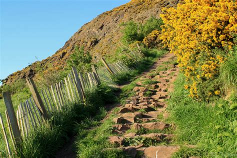 We find the 3 main ways to get to the top of arthur's seat. Arthurs Seat Hike (12) - My Ticklefeet