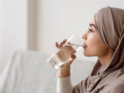 Biar Rajin Minum Ini 5 Manfaat Air Putih Yang Kamu Harus Tahu Sumut
